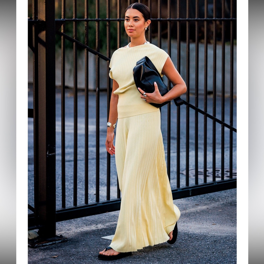 Commense Ribbed Knit Maxi Skirt - Picture 2 of 7